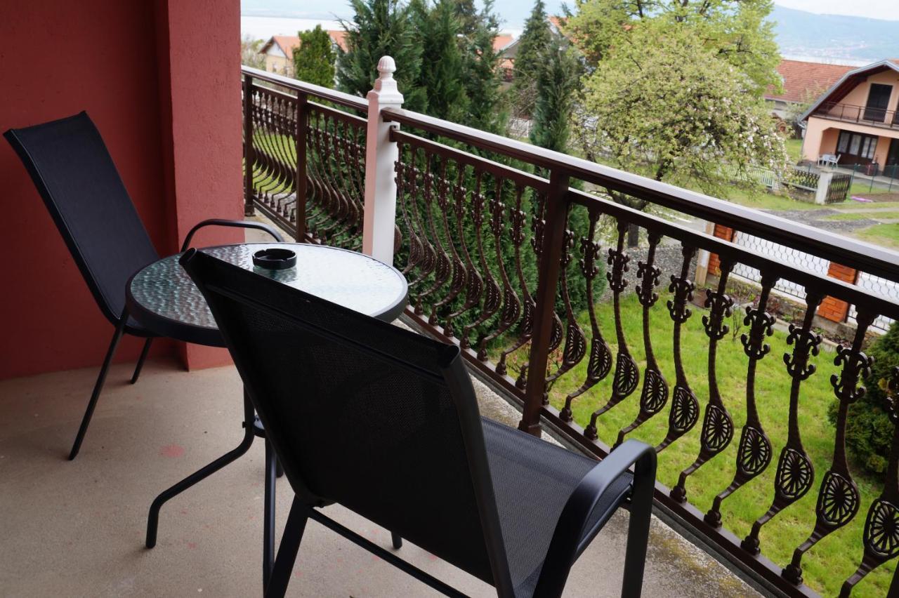 Guest House Lona Golubac Exterior photo